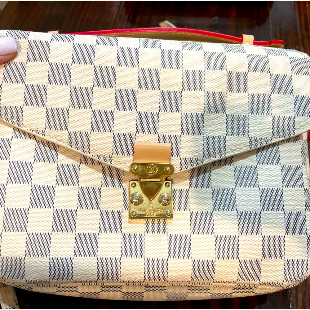 Lv shoulder bag